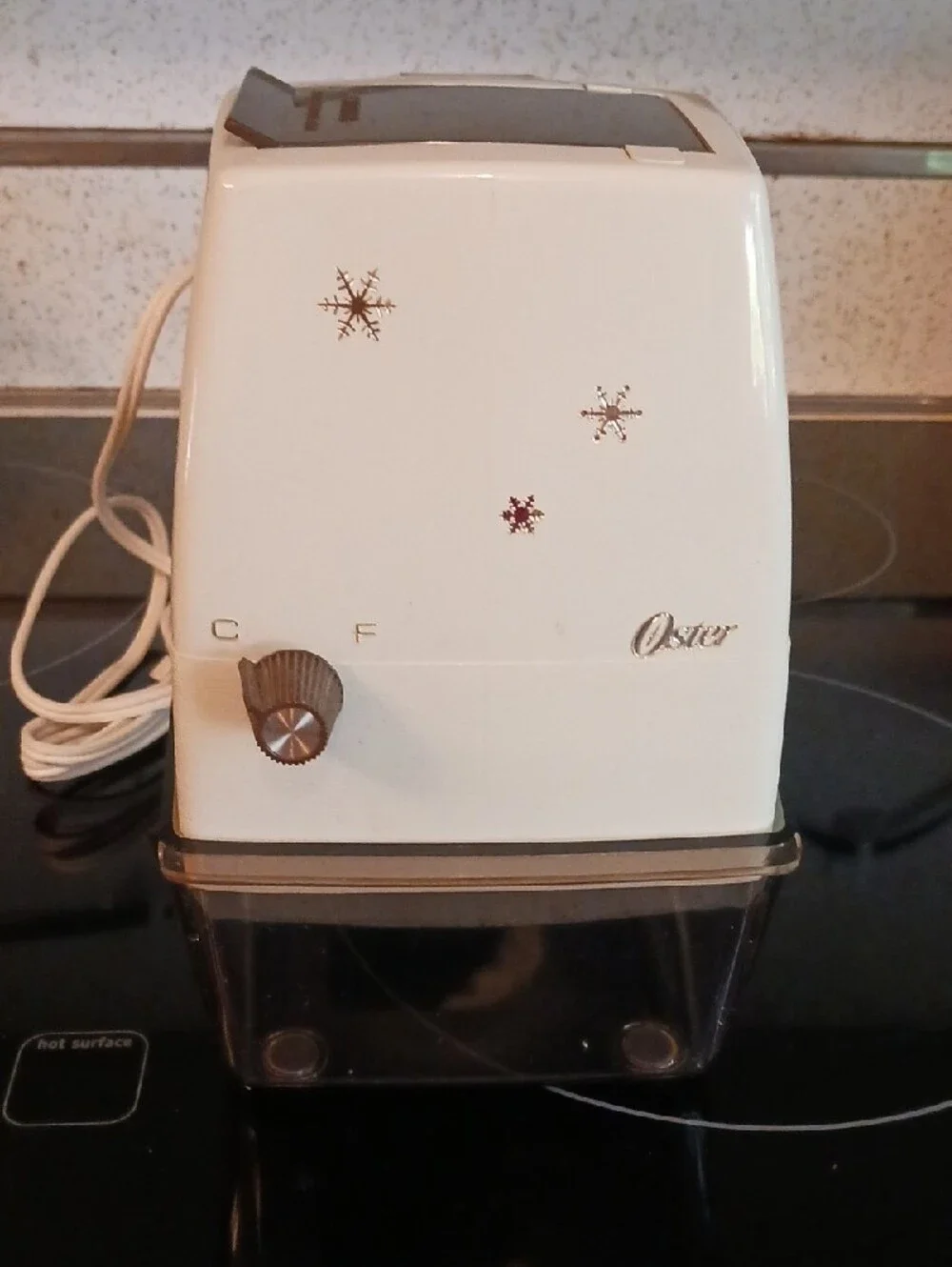 Vintage OSTER Electric Snow Flakes Ice Crusher Home Kitchen Tool